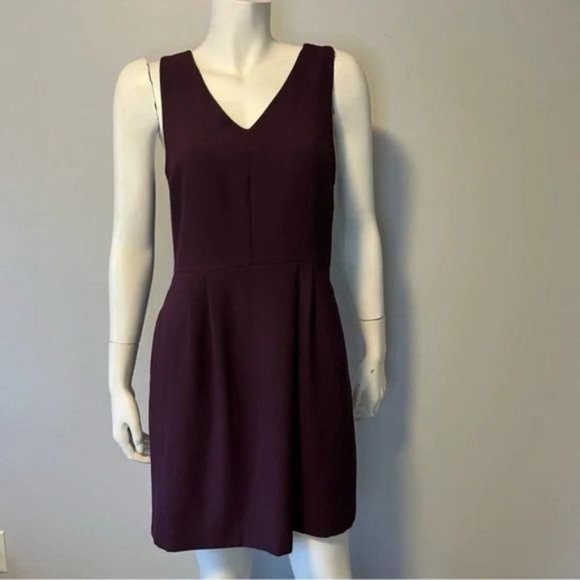 Banana Republic Plump Purple dress with bow on back Size 4 US - Picture 8 of 8